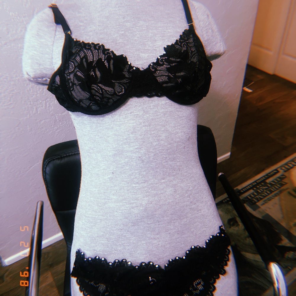 ~Attractive~ - Picture 2 of 3